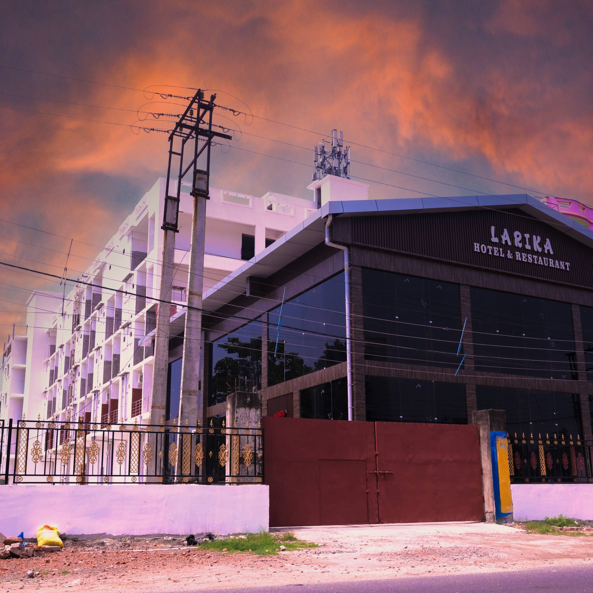 Larika (Hotel&Resturant)